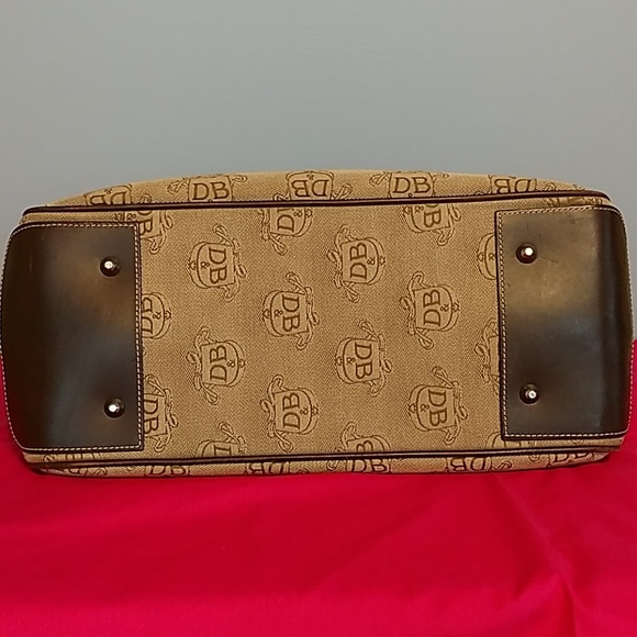 Dooney & Bourke Tote - Picture 4 of 8